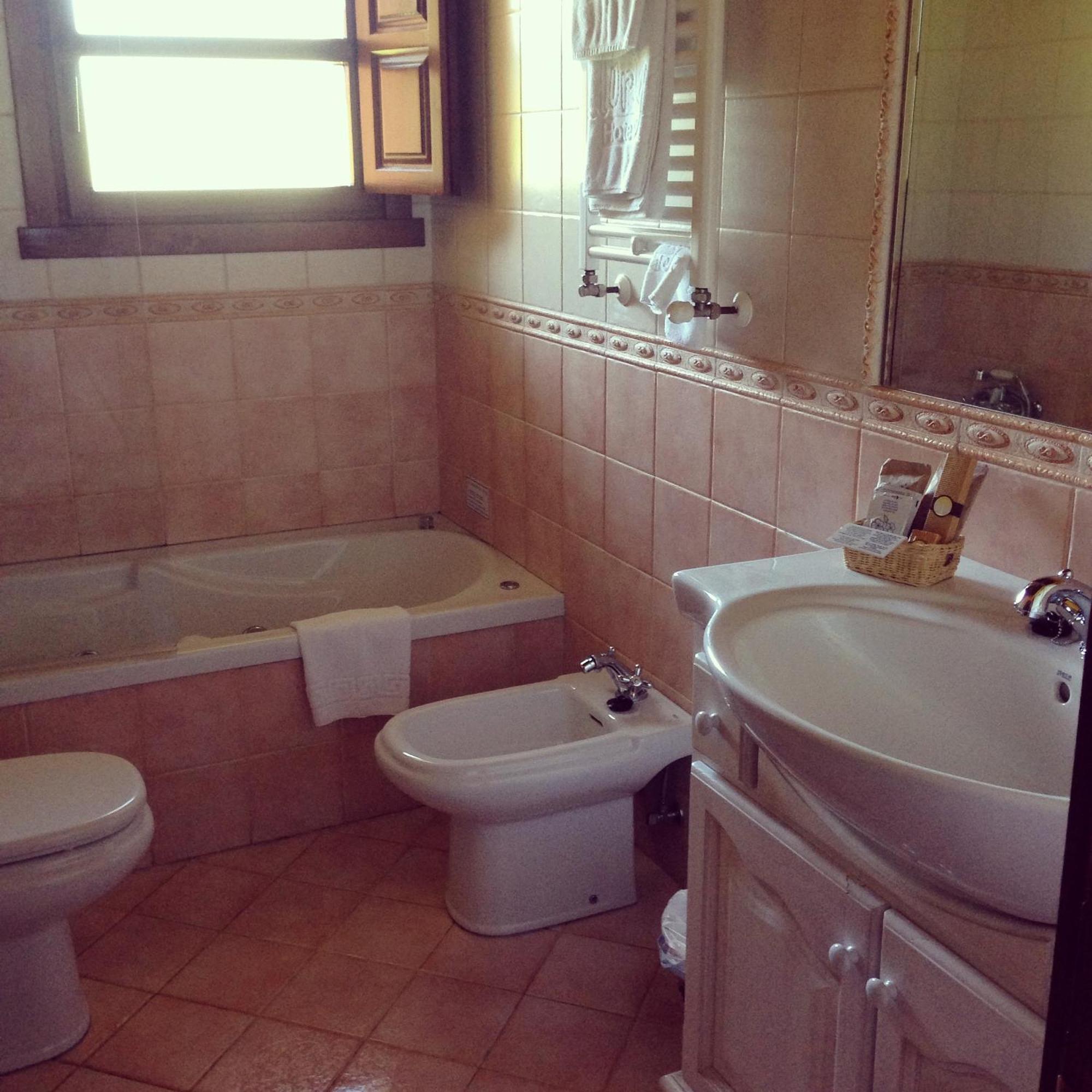 Hotel Rural La Lluriga La Galguera ห้อง รูปภาพ